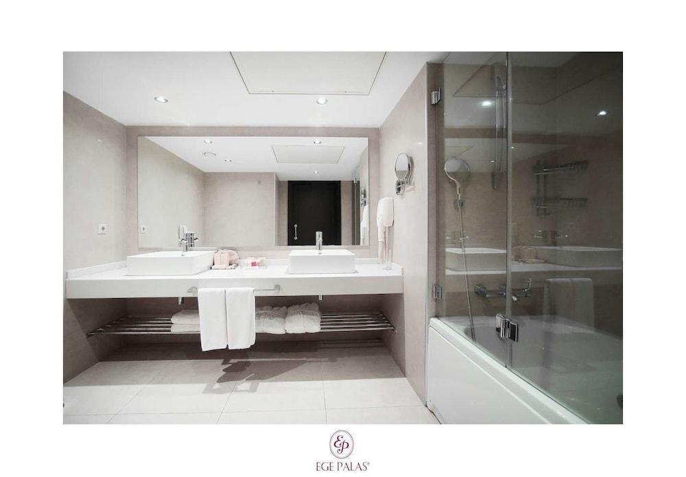 EGE PALAS BUSINESS HOTEL — IZMIR — fotografie hotel nr. 7