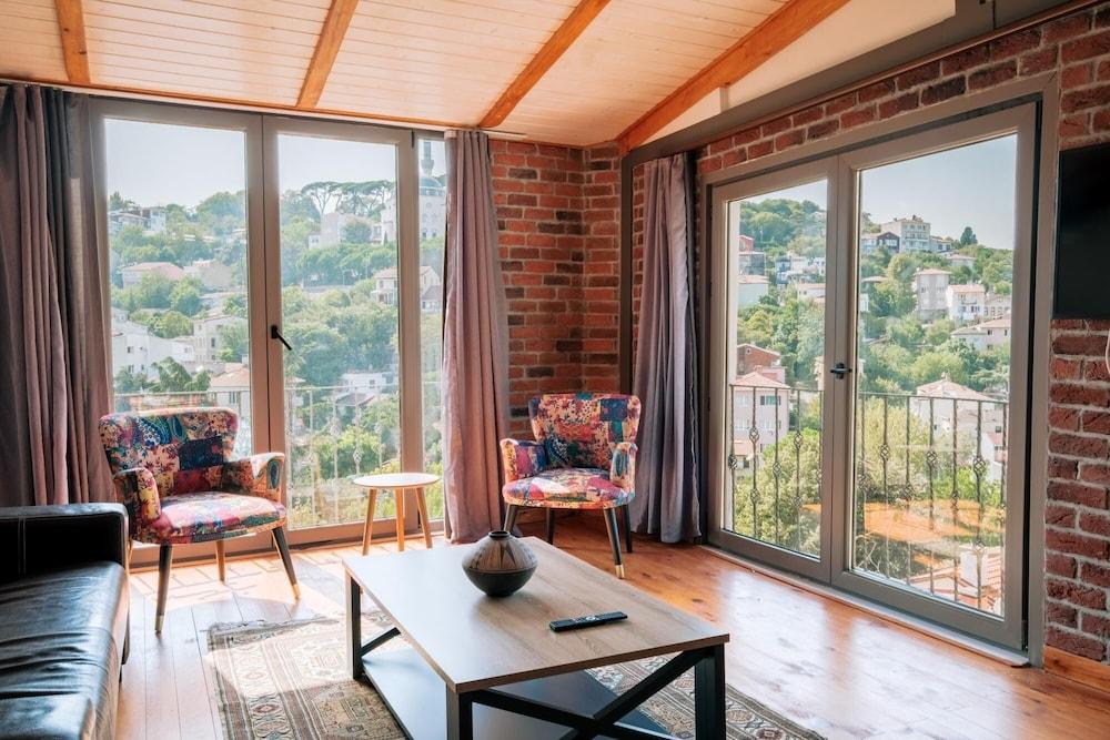 STUNNING SEA VIEW LOFT 5 MIN TO PARK IN KUZGUNCUK — ISTANBUL