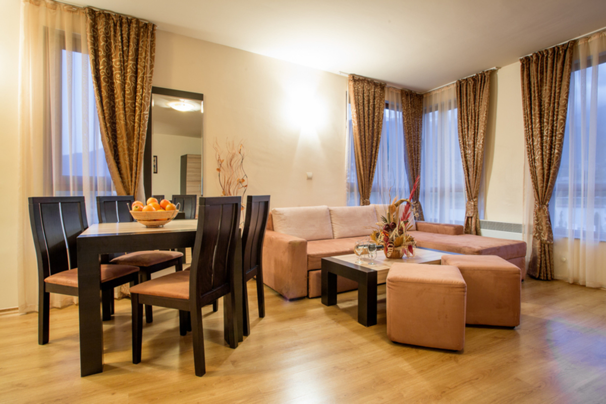 GREEN WOOD HOTEL — RAZLOG — fotografie hotel nr. 2