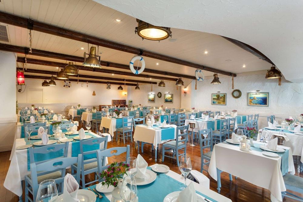 DOBEDAN BEACH RESORT COMFORT SIDE — SIDE — fotografie hotel nr. 18