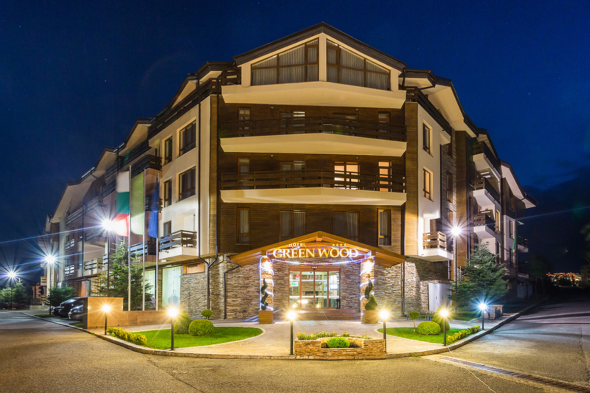 GREEN WOOD HOTEL — RAZLOG